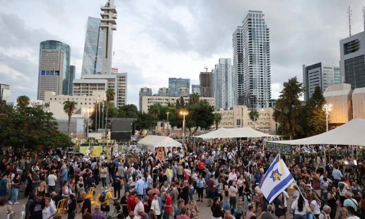 Israel dice que rehenes serán liberados “el lunes temprano”, pero Hamás podría adelantarse