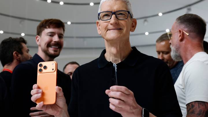 Apple removes ICE tracking app ICEBlock after Trump admin pressure