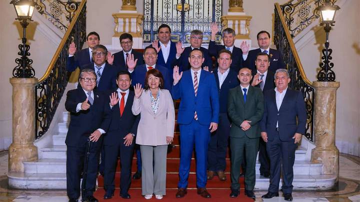 Presidente Jerí se reunió con los gobernadores regionales del país