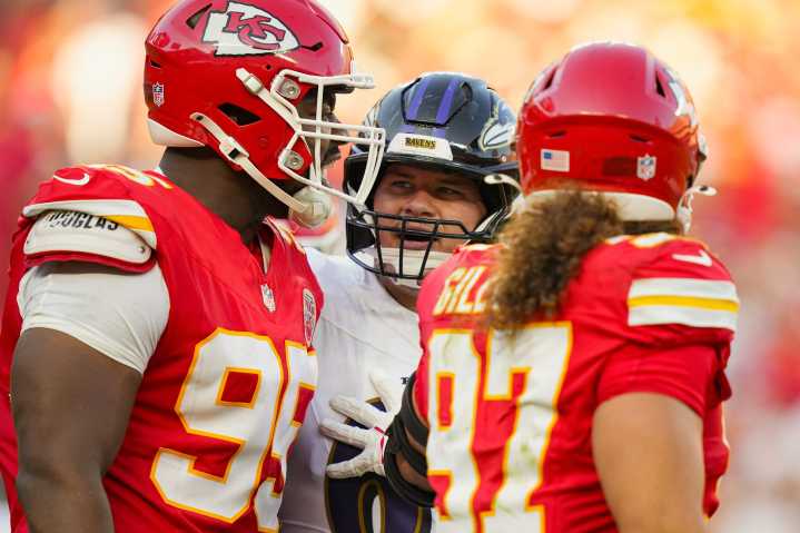 WATCH: Chris Jones’ Lack of Effort Goes Viral On Final Play of Chiefs