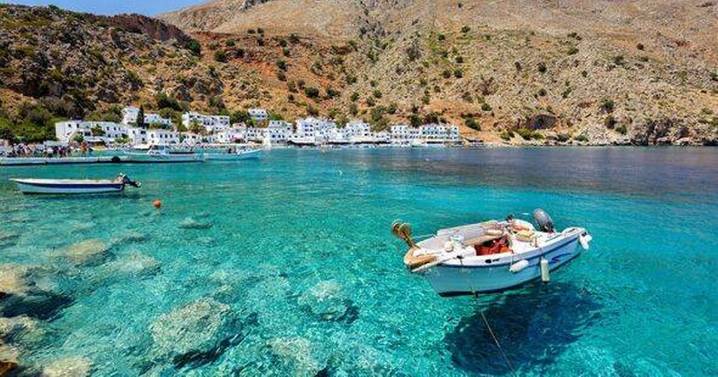 The beautiful 'Mediterranean gem' that's 26C in October and loved by Brits