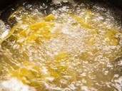 Delhi shocker: Wife pours boiling oil on husband, threatens…