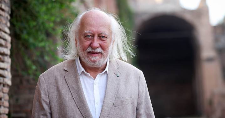 Novelist Known for Writing About ‘Apocalyptic Terror’ Wins Nobel Prize in Literature