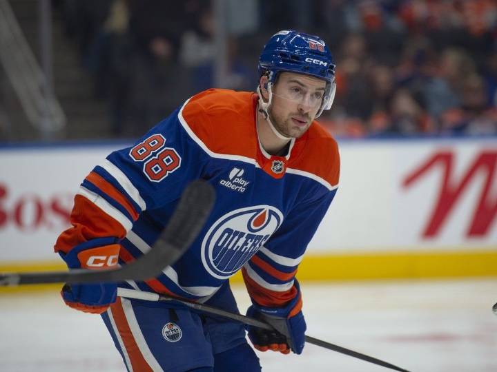 New Edmonton Oilers forward will debut on RNH line, with Mangiapane promoted to top