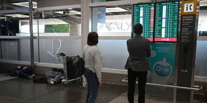 El gremio de pilotos llevará adelante otra medida de fuerza y se esperan demoras en los vuelos en Aeroparque