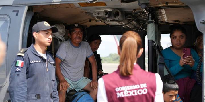 Claudia Sheinbaum vuelve a visitar Poza Rica: “20 helicópteros apoyan en puentes aéreos”