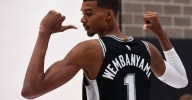 Wembanyama y Giannis, mejores jugadores de la primera semana de la NBA