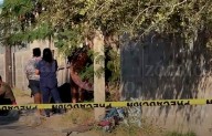 Soldador queda recostado y sin vida a un lado de la banqueta en Piedras Negras