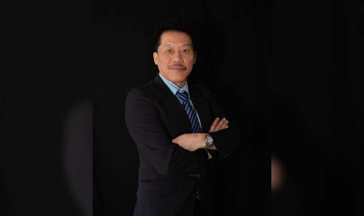 The Metro: Whitmer pardons Hmong community leader, Michigan father facing deportation