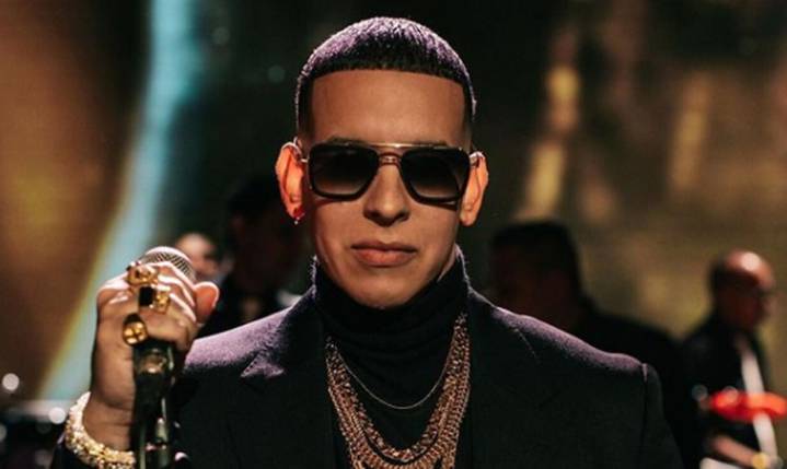 ¡Daddy Yankee regresa con todo! Se presentará en los premios Billboard en Miami y deslumbrará a su público.