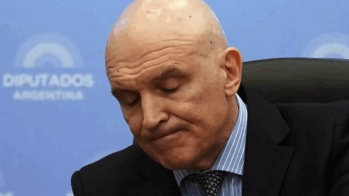 Espert pidió licencia en la Cámara de Diputados pero no renunció al goce de sueldo