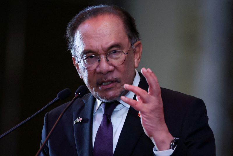 Malaysia eyes more subsidies, aid to tackle living costs in 2026 budget