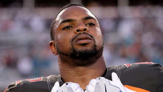 Former Buccaneers All-Pro running back Doug Martin dies at 36