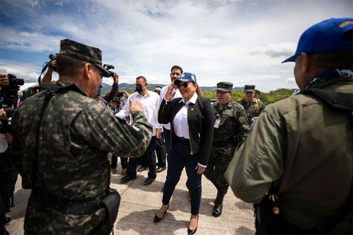 Presidenta Castro instruye a FFAA que investigue al militar que participa en los audios de conspiración