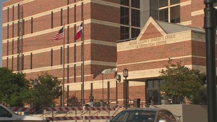 Bexar County inmate dies a week after arrest, hospitalization