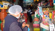 Detectan dulces vencidos y de dudosa procedencia en comercios mayoristas de Huamanga durante operativos por Halloween