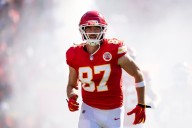 Chiefs' Travis Kelce Has Offensive Response to Tough Loss to Jaguars