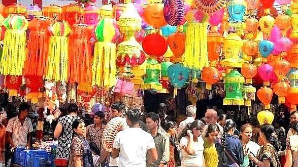 Mumbai Masala: Deepavali Cheer Outshines Inflation As Shoppers Flood Markets; Reeta Gupta’s Jumbo Burger And Benne Kaapi Corner Steal Spotlight