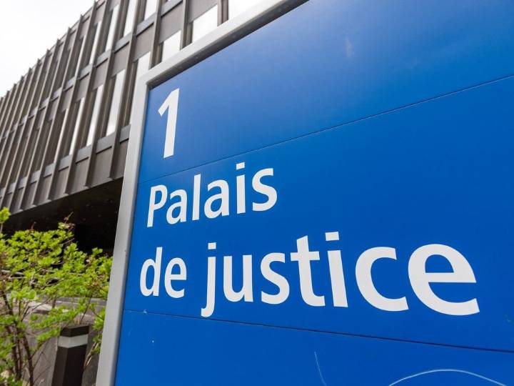 Man was 'beaten and stabbed repeatedly' for his cellphone, court hears