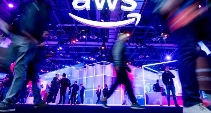 Amazon Web Services sufre caída global que afecta a plataformas financieras y de consumo