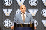 Vanderbilt HC Has The Perfect Reply to Deflate Ty Simpson’s Confidence Before Alabama Clash Alabama QB Ty Simpson is eyeing revenge for last year’s loss, but Vanderbilt HC Clark Lea brushed it off, in