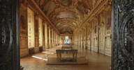 Thieves steal crown jewels from the Louvre