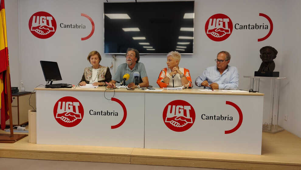 La nueva Plataforma en Defensa de la Sanidad Pública denuncia que el PP “avanza en las privatizaciones” de un sistema público con “graves fallos”