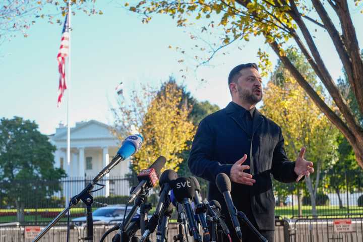 Trump reneged on Tomahawk deal after Putin call, Zelenskyy said