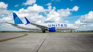 United Airlines flight diverts after windshield cracks at 36,000 feet