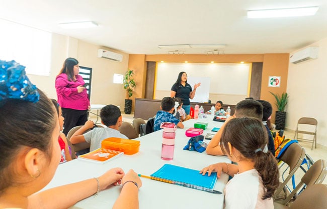 En su segunda edición arranca Memo Ruíz “Ingles en tu colonia”