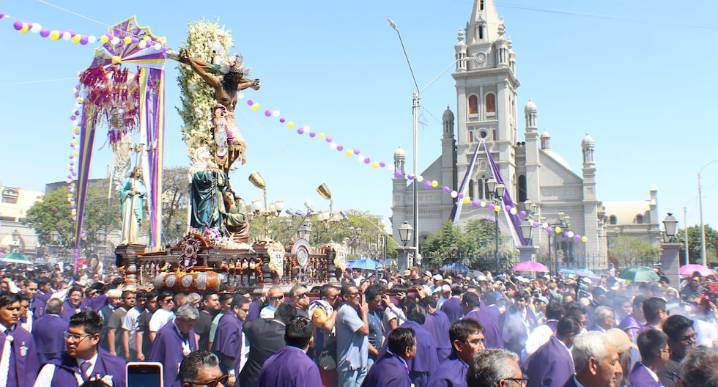 Ica vivió una emotiva jornada de fe con la segunda procesión del Señor de Luren