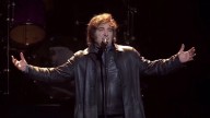 En medio de la grave crisis política, Milei presenta su libro y brindará un show con "la banda presidencial"
