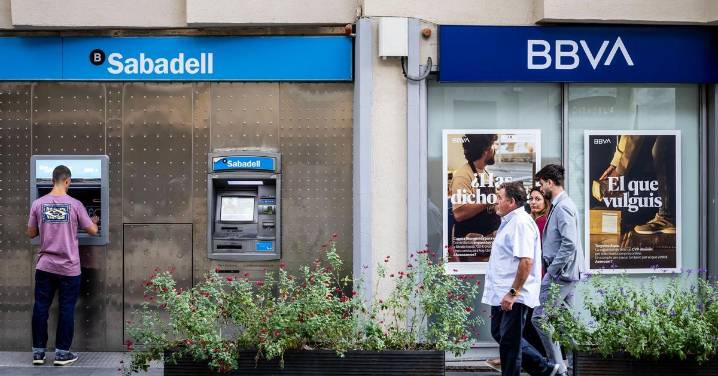 Último día para ir a la opa del BBVA sobre el Sabadell: todo lo que hay que saber