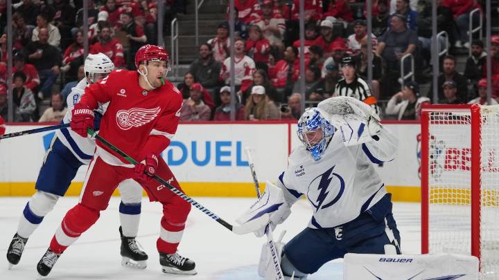 Overtime again unkind to Lightning on the road, this time vs. Red Wings