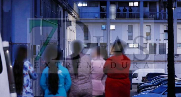 Intentan quemar una vivienda en Badajoz con sus moradores en el interior