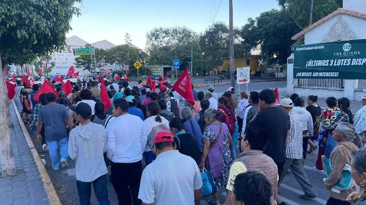 Organizaciones indígenas marchan en Tehuacán para exigir el respeto a sus derechos