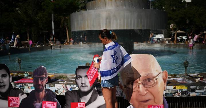 South Florida lawmakers demand release of hostages held by Hamas
