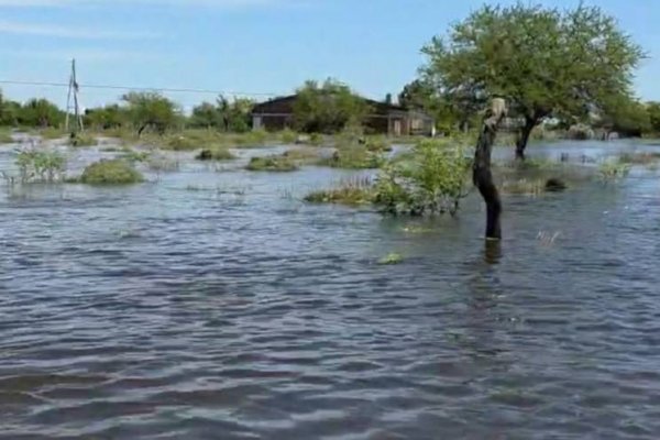MAL TIEMPO! Familias evacuadas y aisladas en San Luis del Palmar por desborde de ríos, arroyos y lagunas