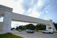 Mara Lezama y Estefanía Mercado inauguran el Arco de Acceso Norte de Playa del Carmen, equipado con alta tecnología en seguridad