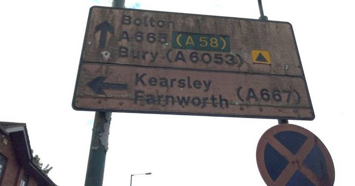 'You can barely see the signs because of the dirt'