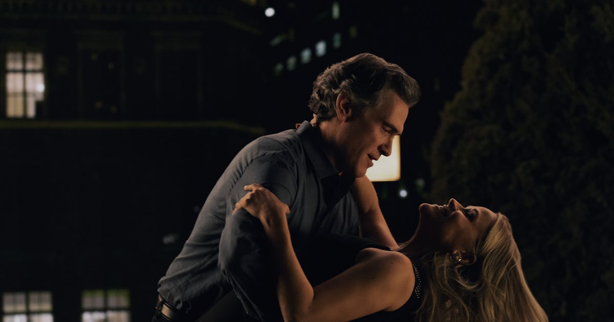 Reese Witherspoon & Billy Crudup On Cory & Bradley's 'Morning Show' Romance
