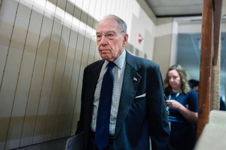 Jan. 6 probe analyzed GOP lawmakers' phone records, senators say
