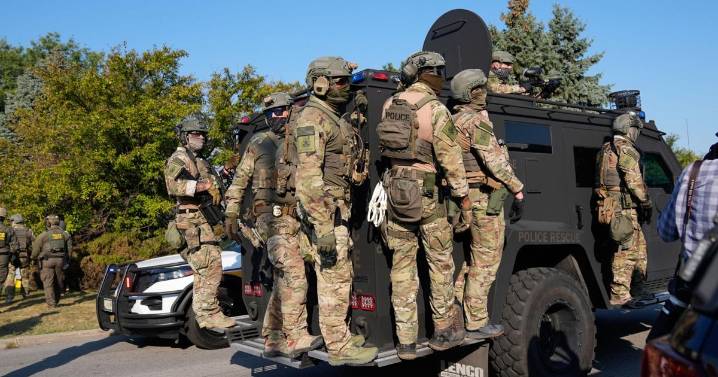 In Chicago, an immense show of force signals a sharp escalation in White House immigration crackdown