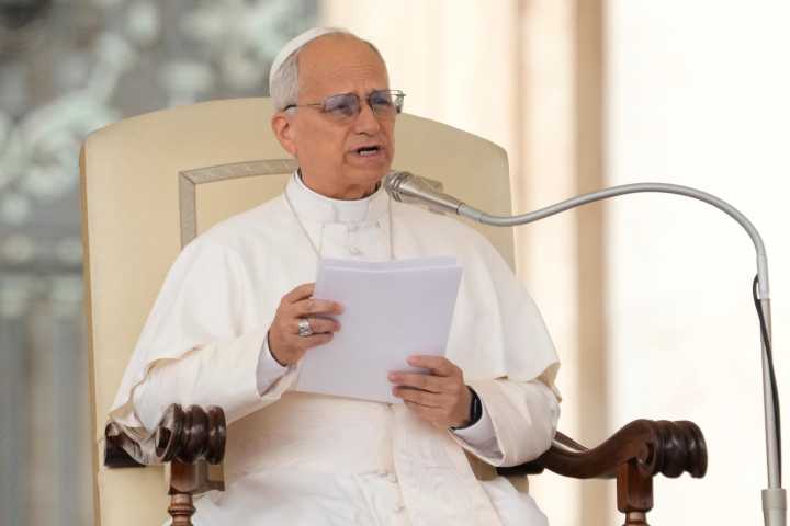 Pope intervenes in US abortion debate by raising what it really means to be pro
