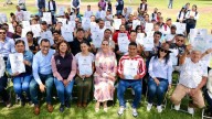 Vecinos de Las Liebres reciben escrituras a través del Imuvii