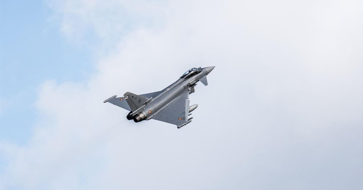 La OTAN despliega dos cazas ante la violación de Rusia del espacio aéreo de Lituania