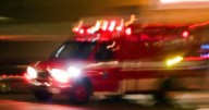 Motociclista de 20 años en condición crítica tras chocar contra un auto en Yuma