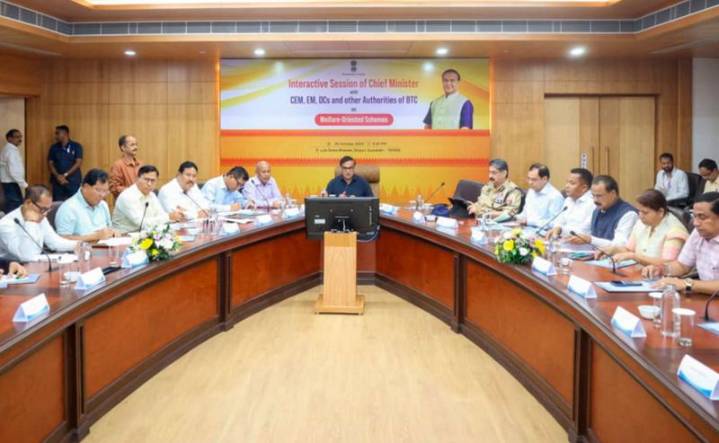 Treason case to be filed against Congress leaders for singing Bangladesh national anthem: Assam CM