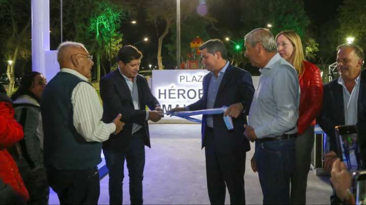 Santa Lucía estrenó la remodelada Plaza Héroes de Malvinas con un acto oficial