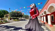 Jiménez se llena de color y tradición con decoraciones del Día de Muertos
